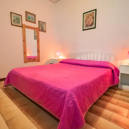Locazione Turistica Indiana Apartman