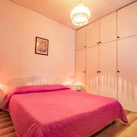 Locazione Turistica Indiana Apartman